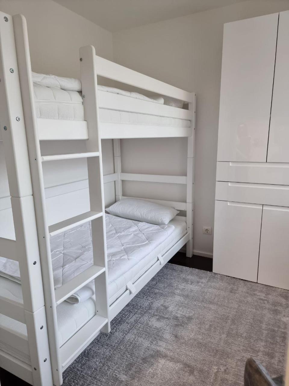 Apartment Amanda アウグスブルク エクステリア 写真